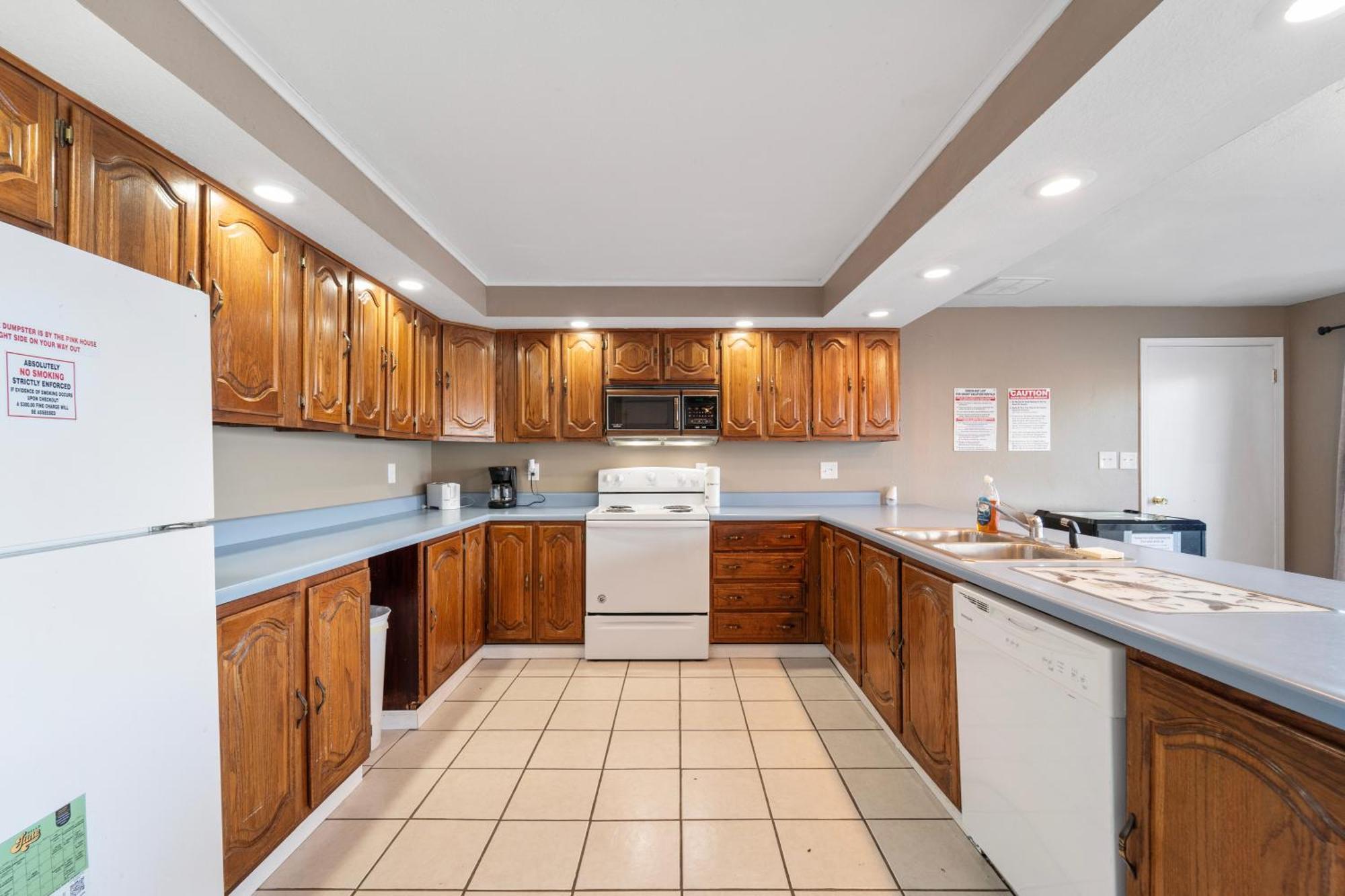 Lazy Gator House- Sleep 20- Bachelor Parties Welcome Ozarks-See Exterior foto